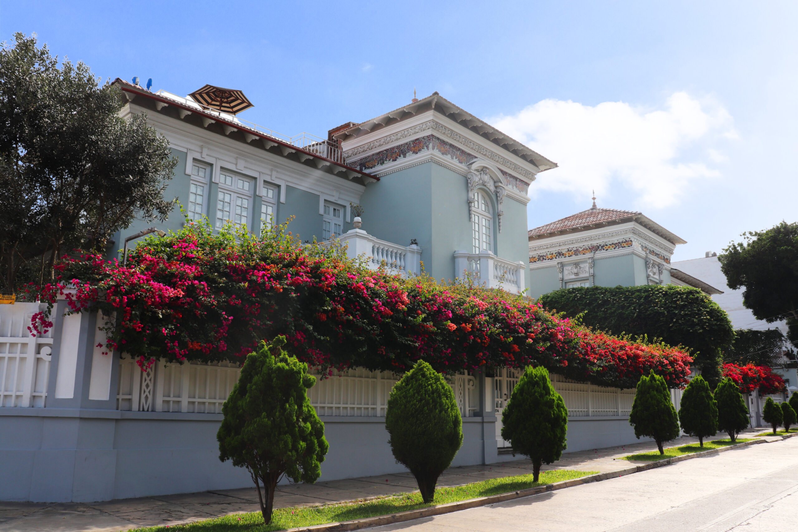 Ananay Hotels